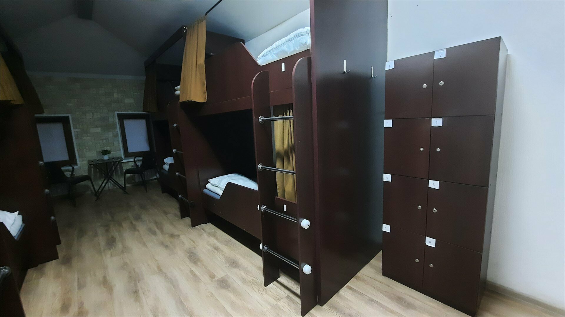 Место в комнате на 8 человек на 2 этаже  (комната № 6)