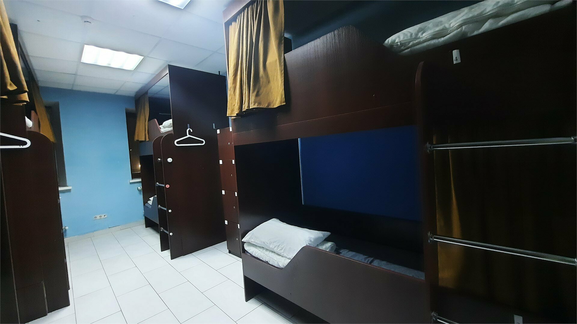 Место в комнате на 8 человек на 1 этаже  (комната № 3)