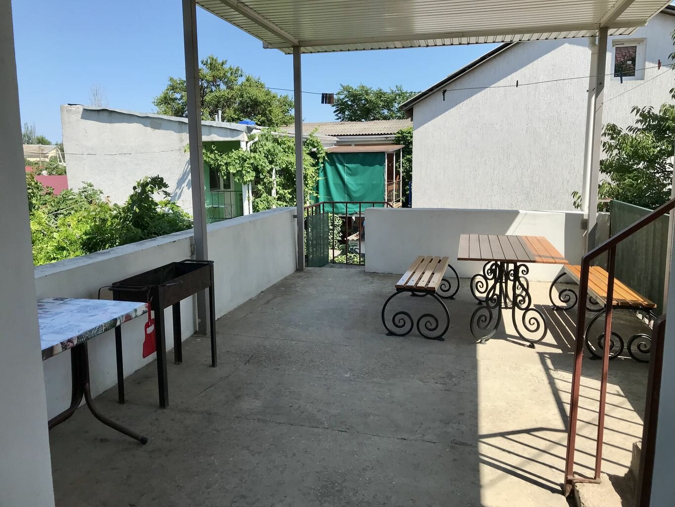 3 комнатный номер с кухней и террасой