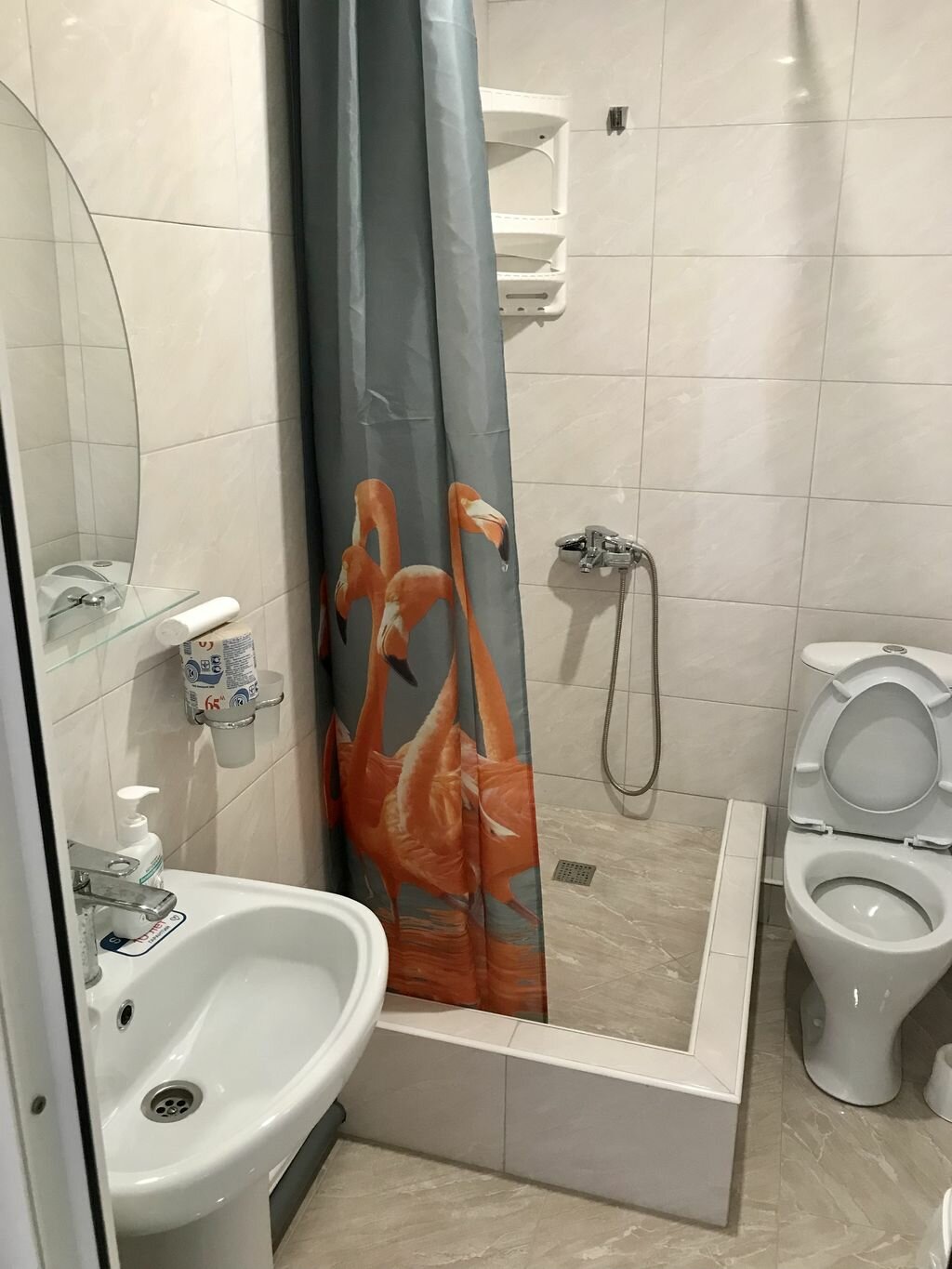 3 комнатный номер с кухней и террасой