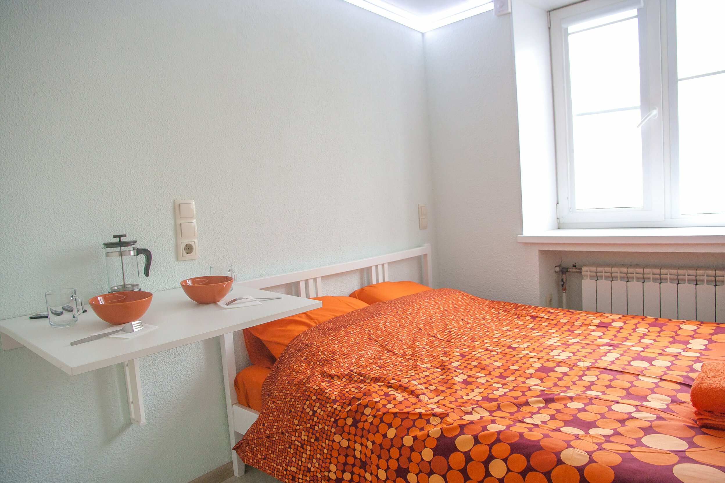 Двухместный номер с 1 двуспальной кроватью вид на улицу (2)