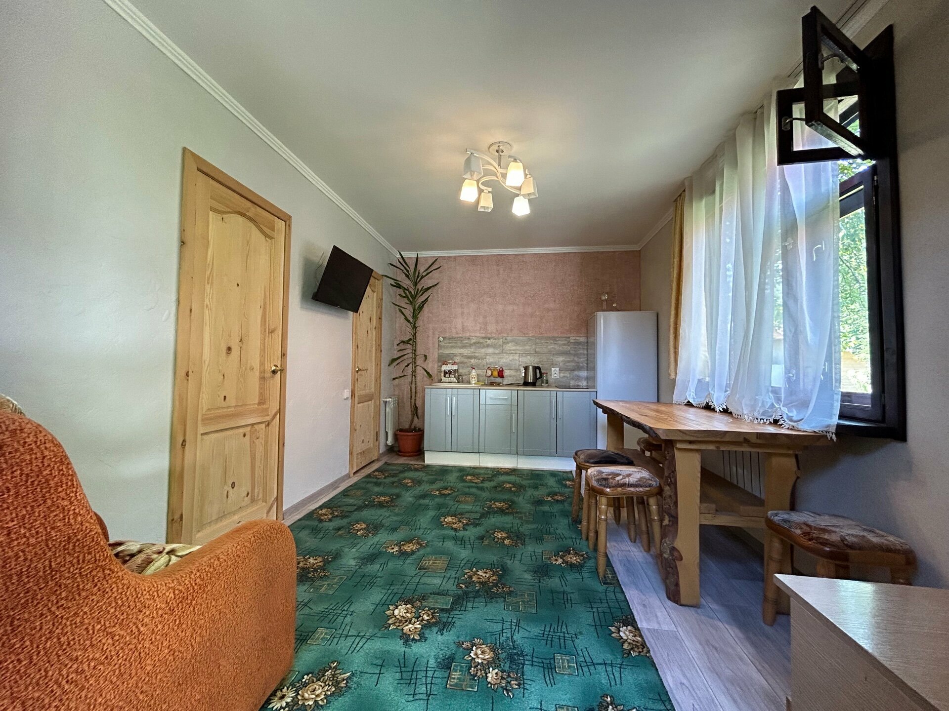 Стандартный двухместный номер с 1 кроватью или 2 отдельными кроватями, вид на сад