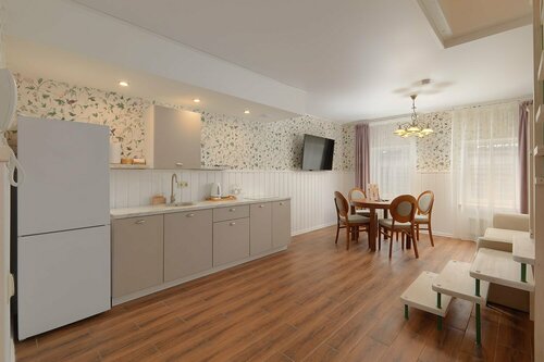 Апартамент  "Времена года" (цена за 4 гостей)