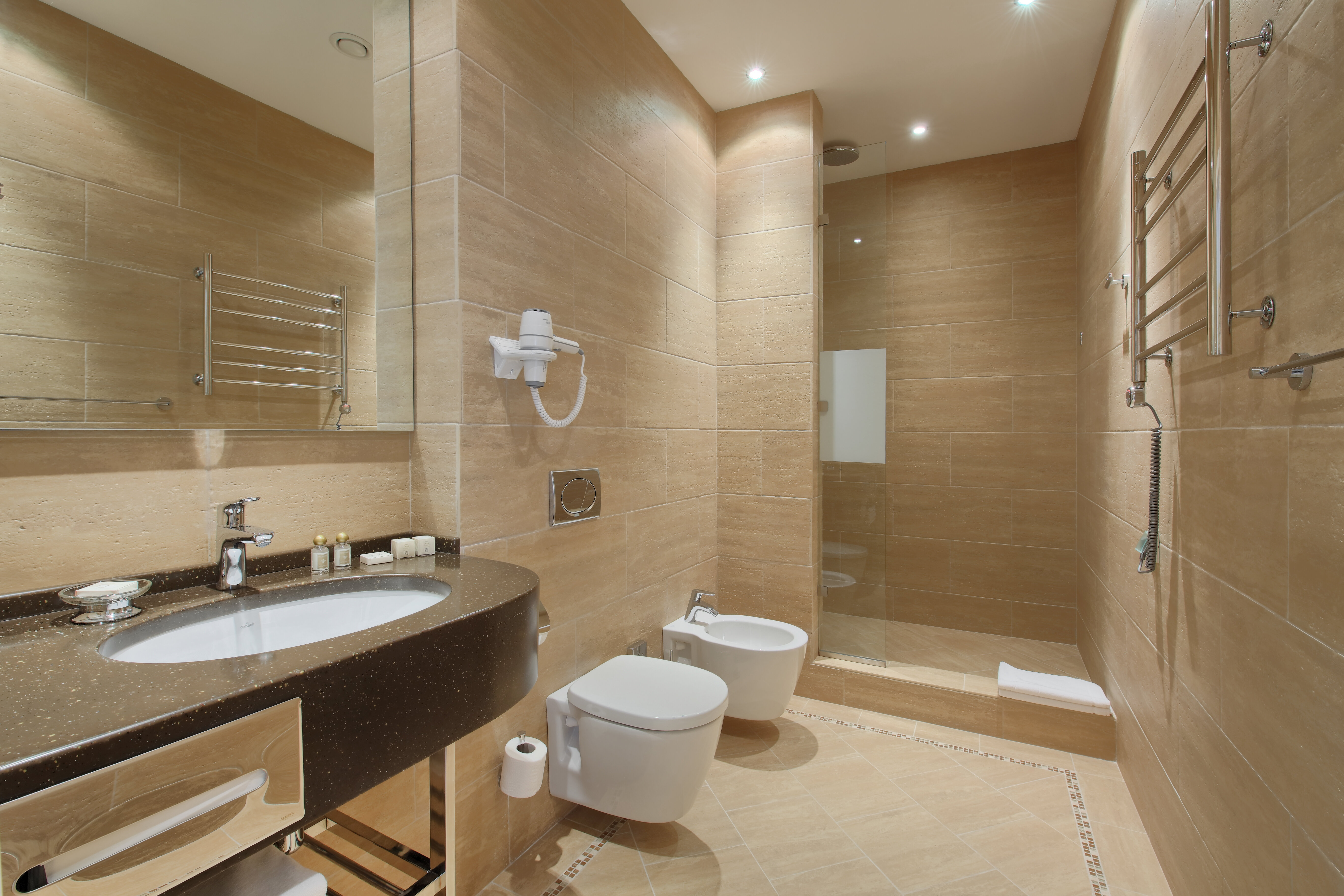 Делюкс (вид во двор)