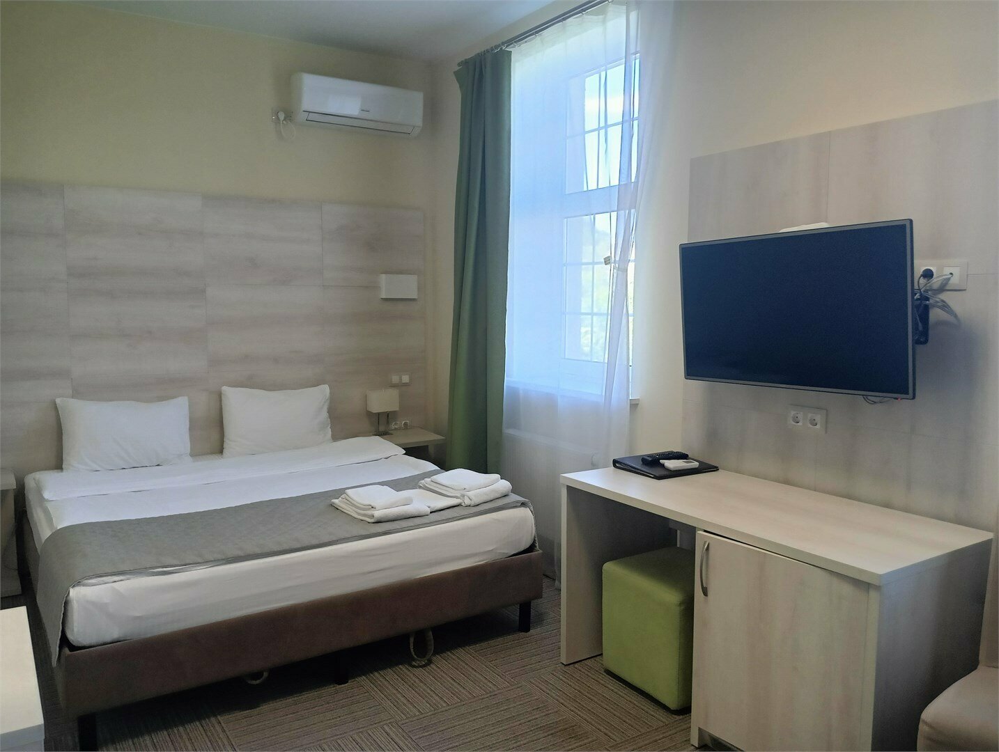 Двухместный номер с одной кроватью