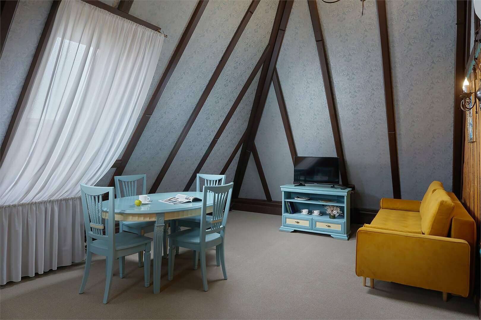 Номер Люкс двухуровневый корпус "Башенки"