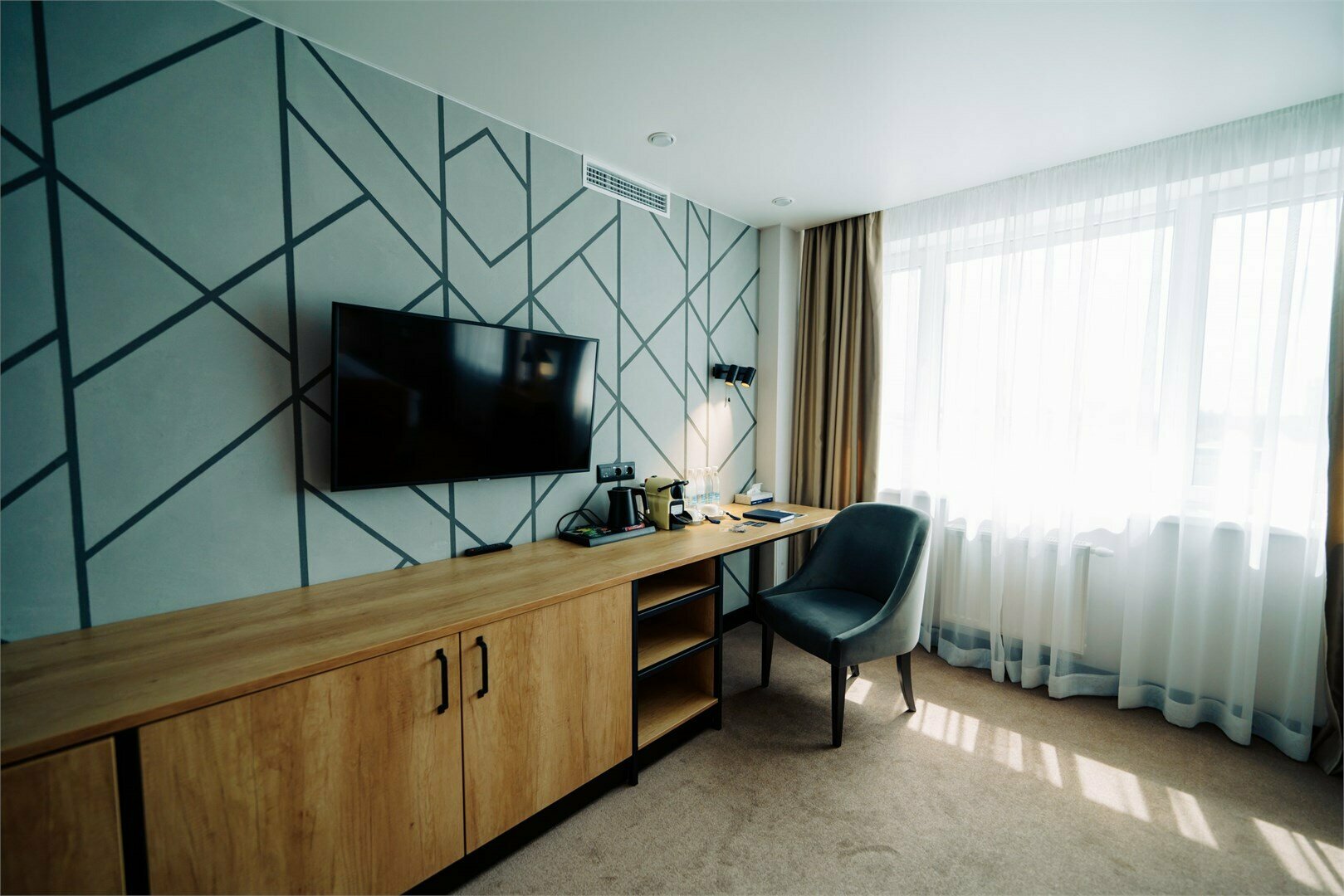 Номер-студия с кроватью размера «king-size»