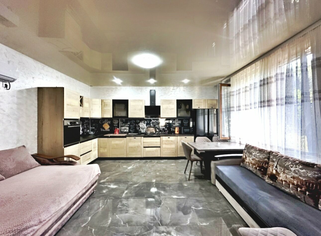 16. Улучшенная студия с отдельным входом.