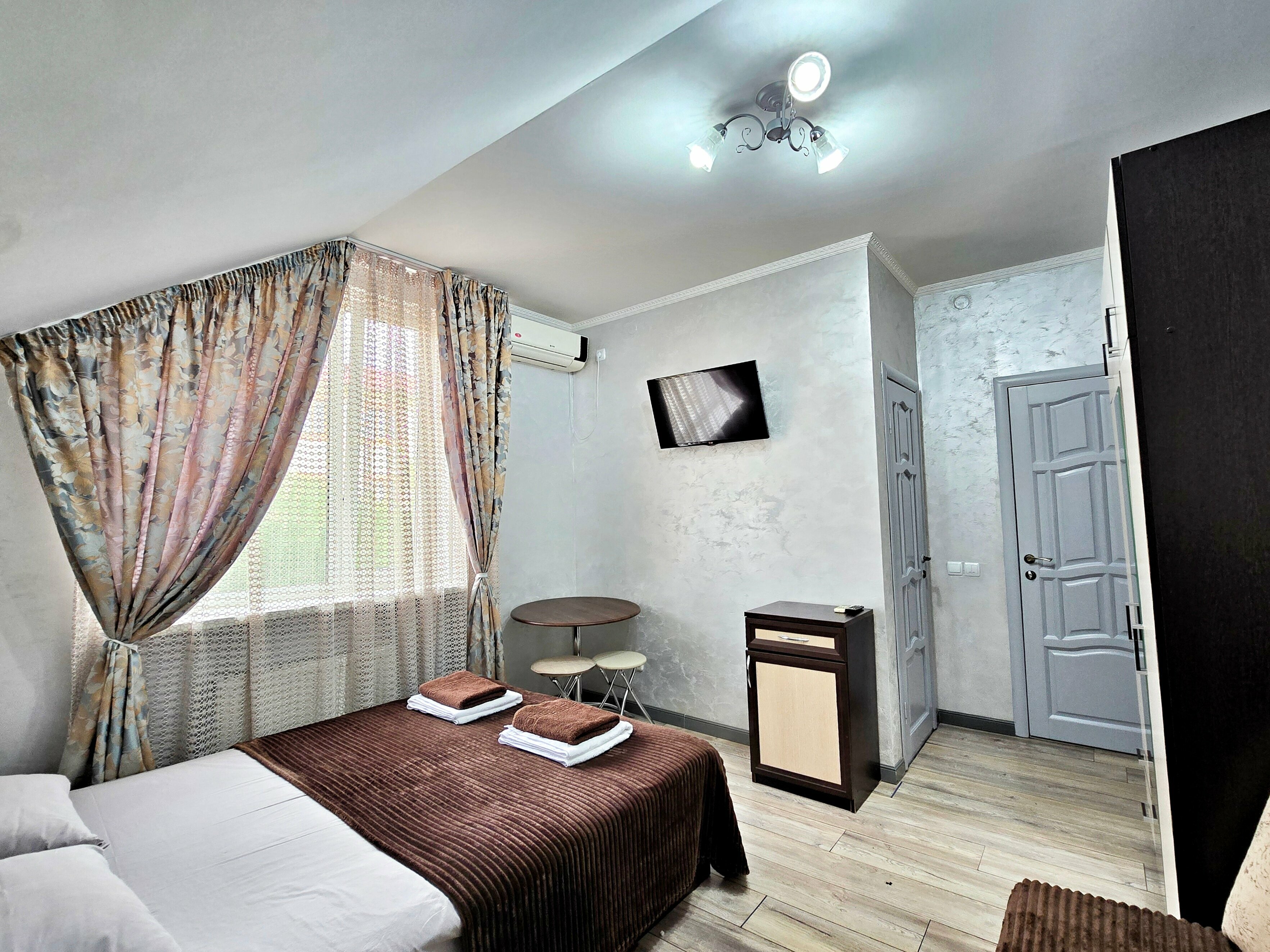 3-5. Двухместный стандарт с диваном (3 этаж)