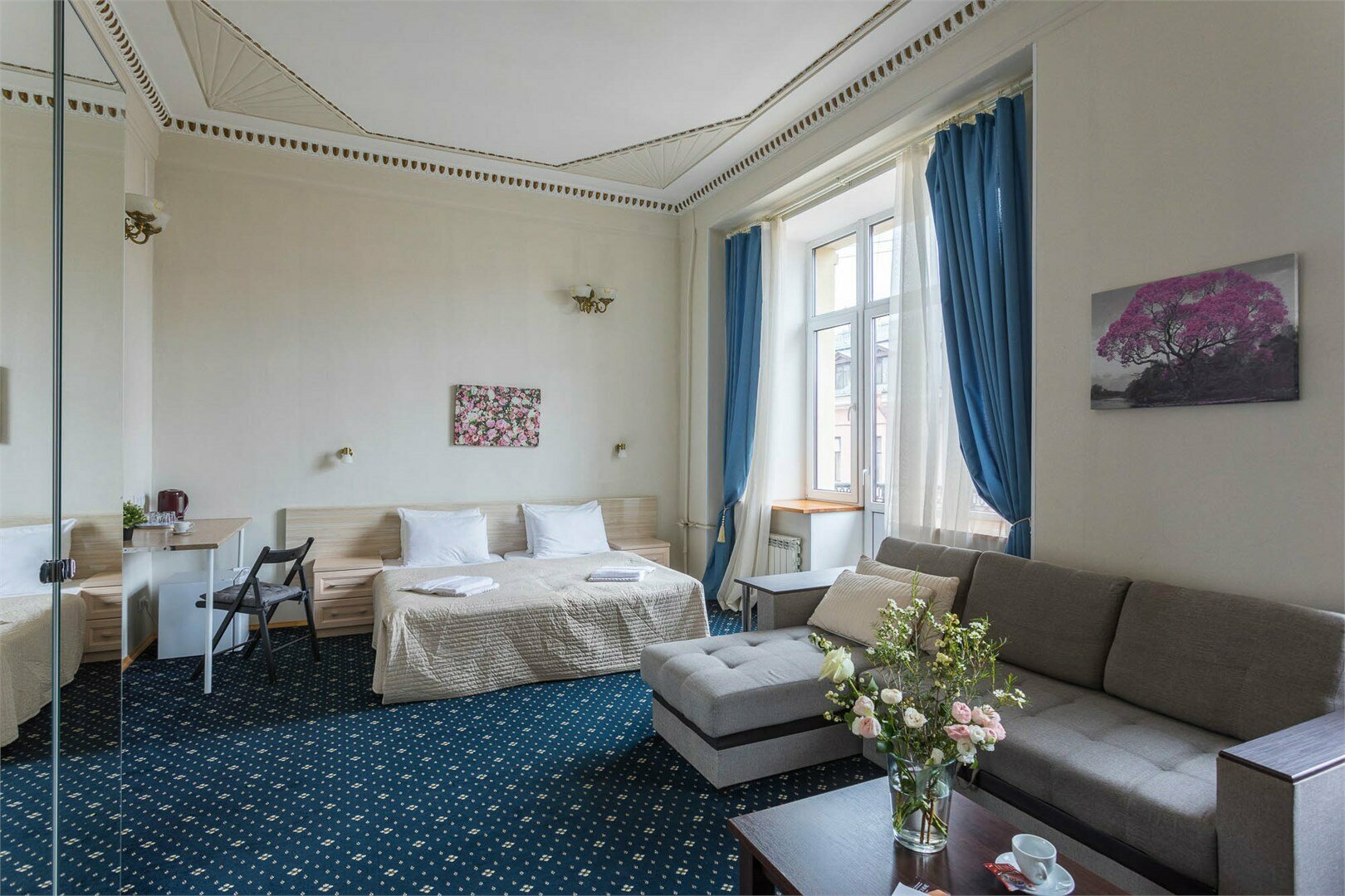 Премиум с Балконом