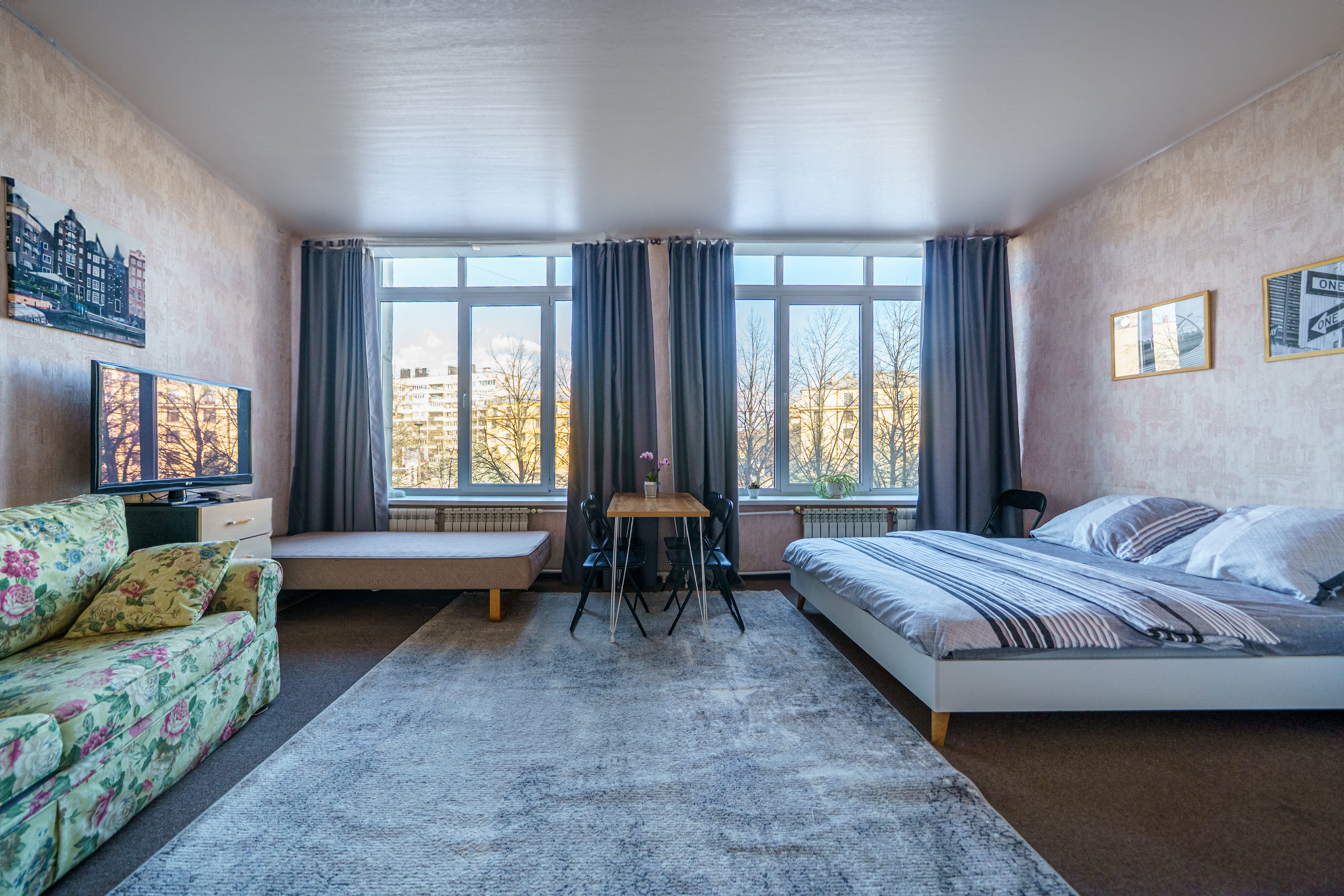 Cемейный номер с собственной ванной комнатой