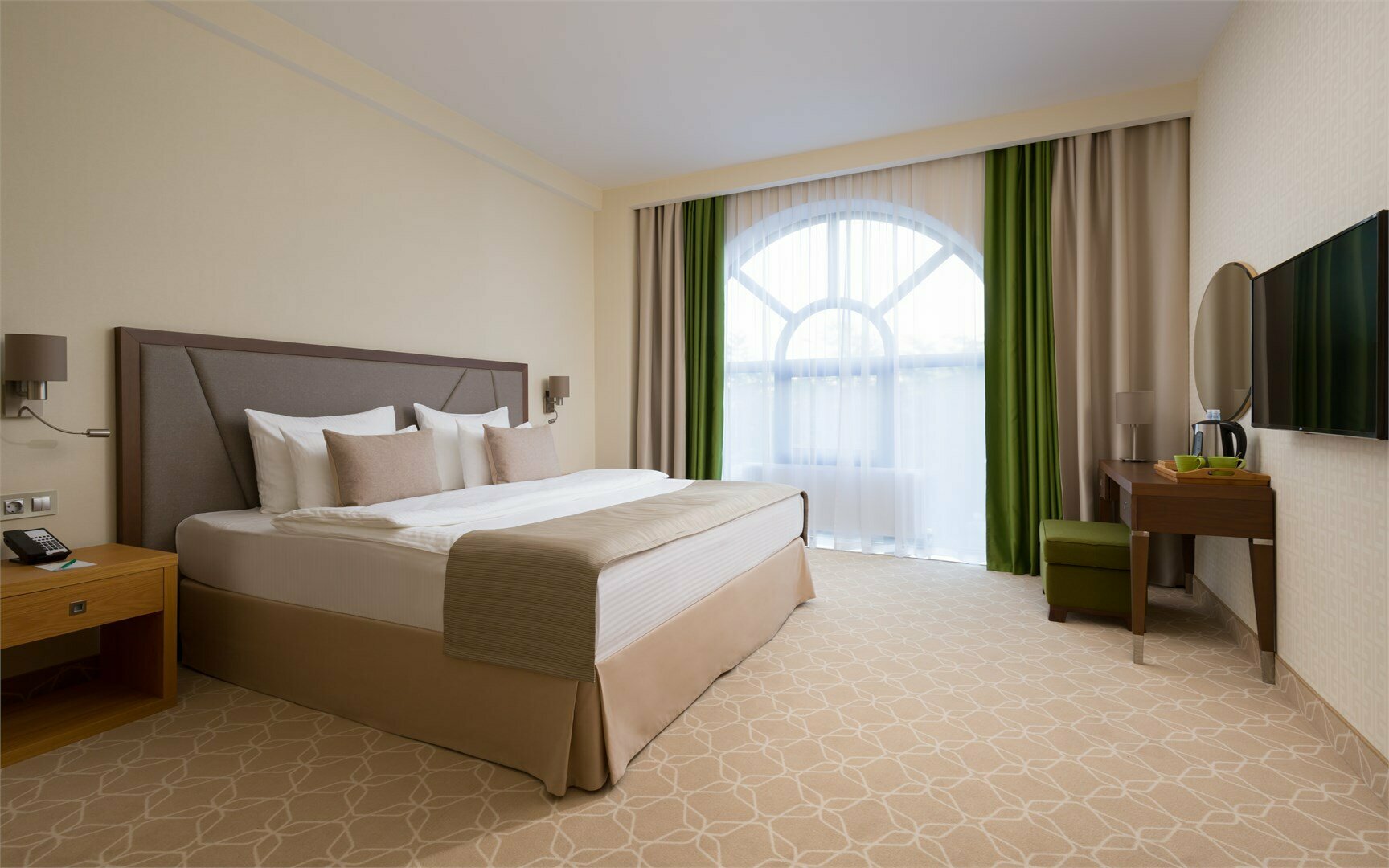 Люкс с видом на сад