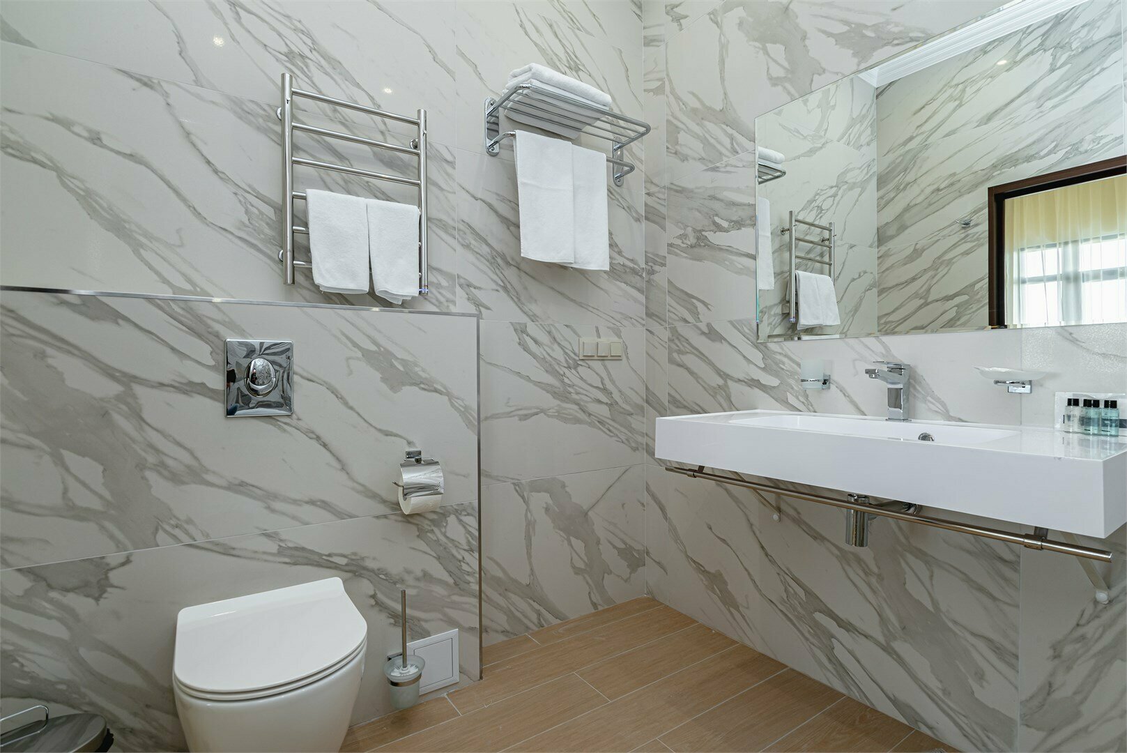 Люкс трёхкомнатный Family Suite