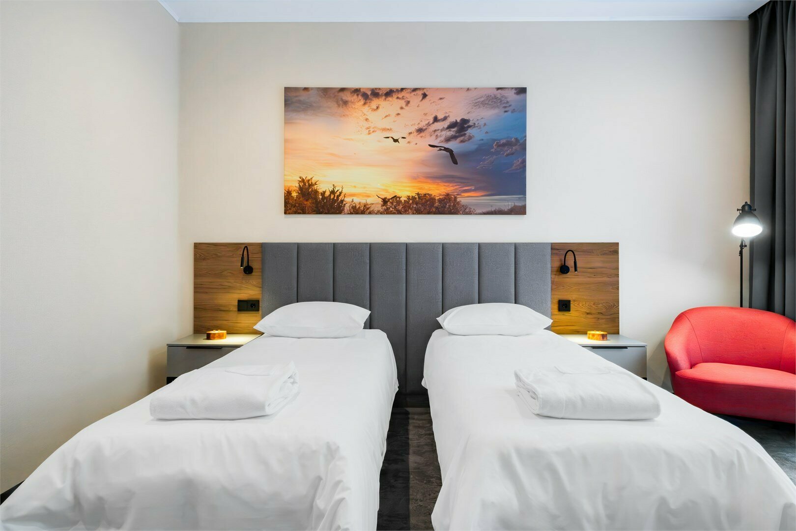 Супериор с видом на реку