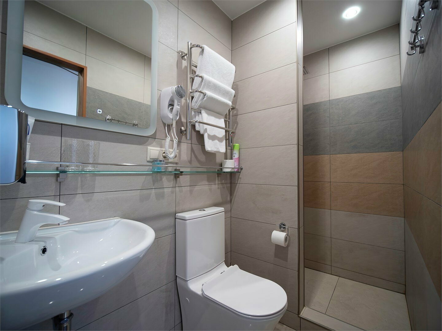 Стандартный двухместный номер в мансарде