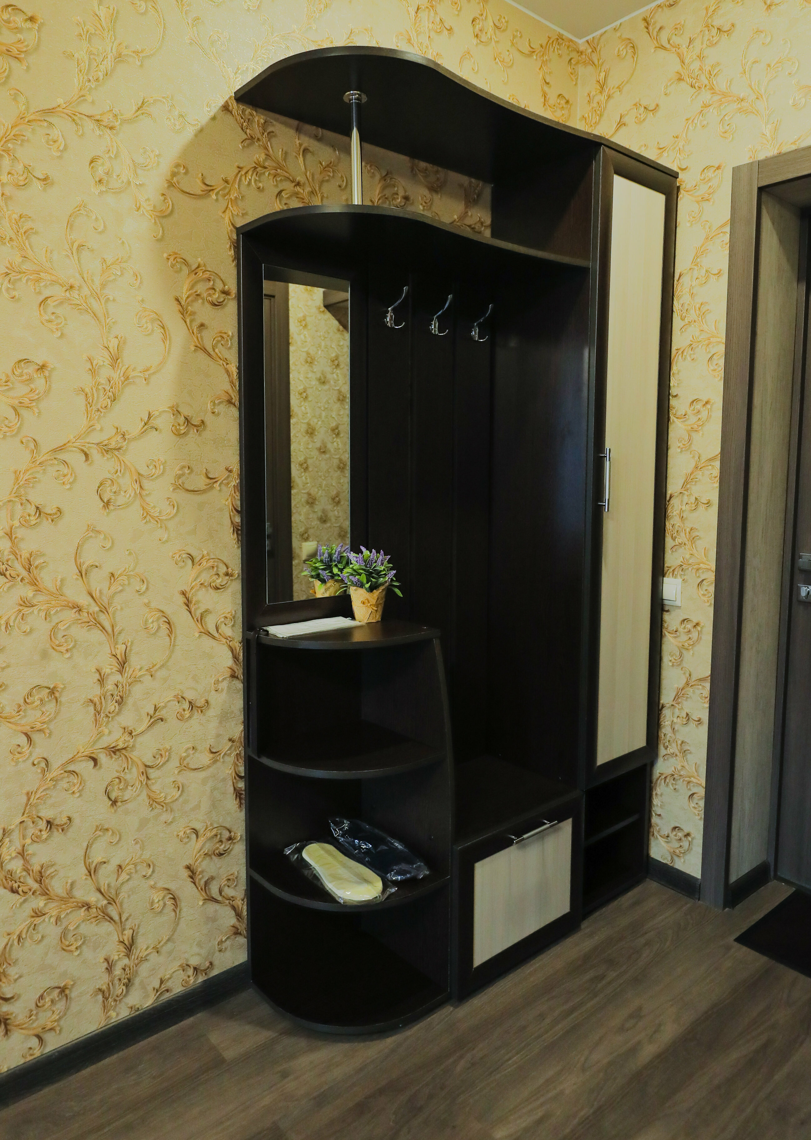 Небольшой двухместный номер с 2 отдельными кроватями