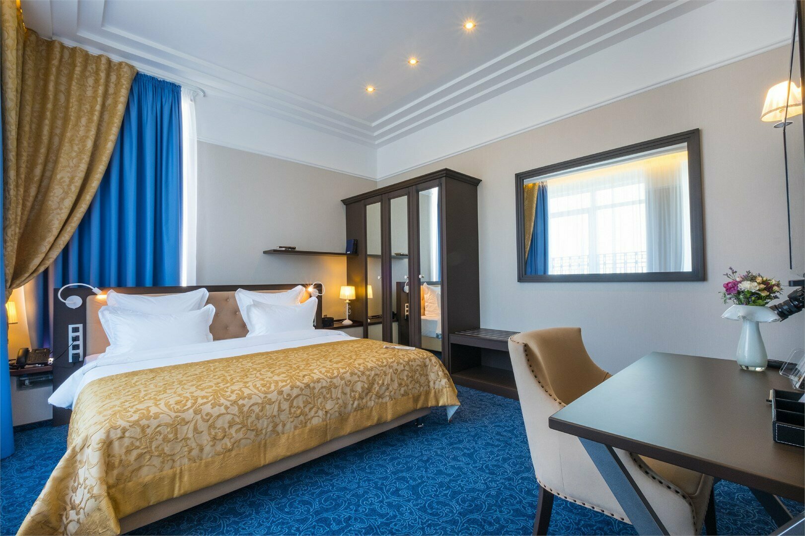 АПАРТАМЕНТЫ