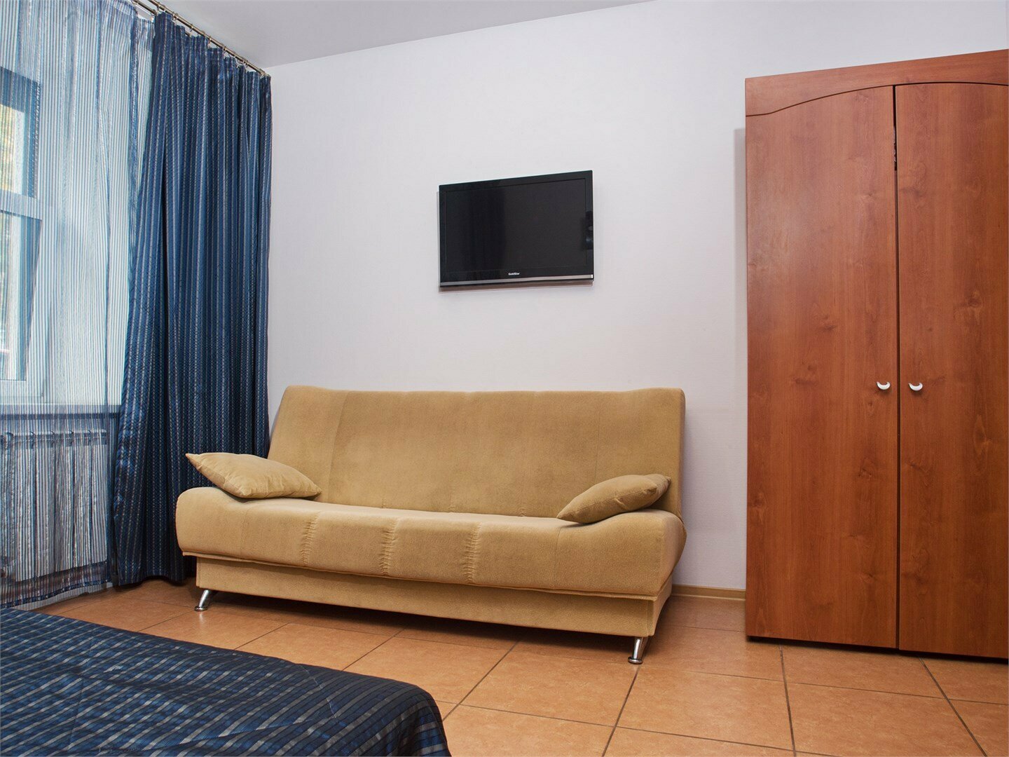 Улучшенный двухместный номер с 2 отдельными кроватями