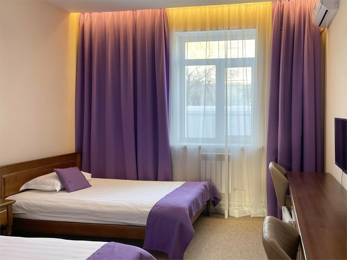 Улучшенный двухместный номер с 2 отдельными кроватями