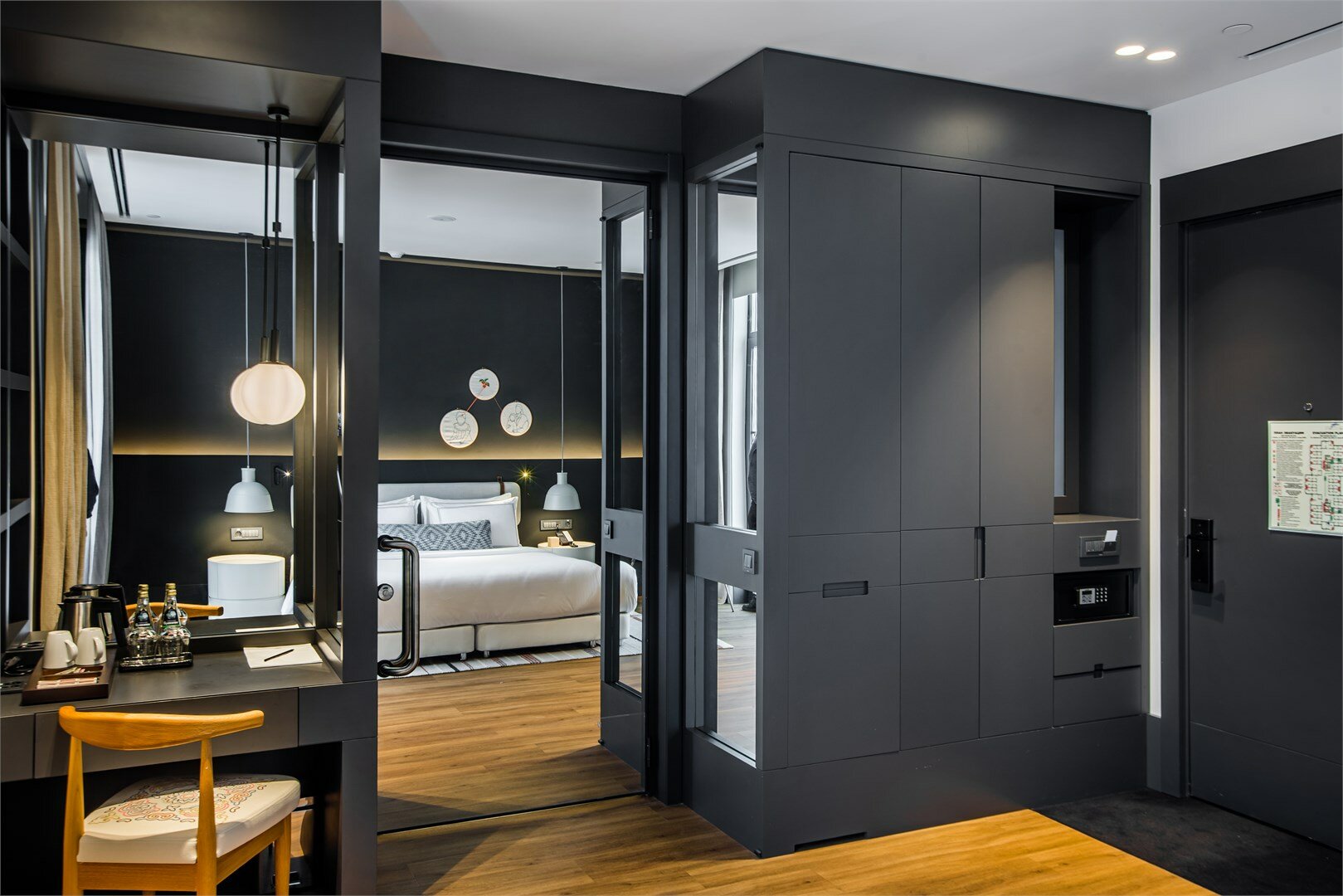 Двухместный номер NEO Централ - Подходит для маломобильных гостей. С одной  большой кроватью