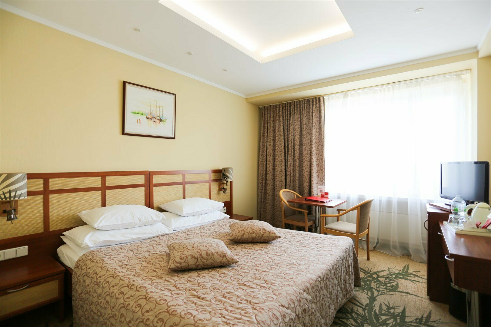 Стандарт с большой кроватью