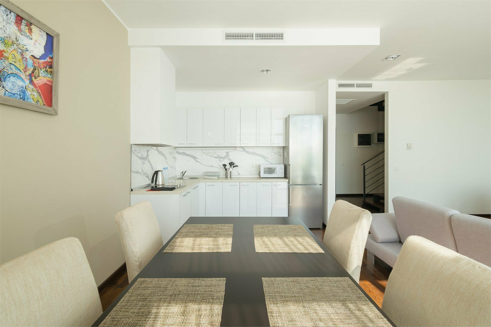 Двухэтажный апартамент с двумя спальнями (15 этаж), до 5ти взрослых в номере