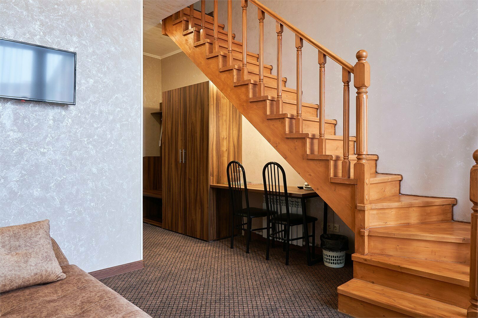 Студия двухуровневая