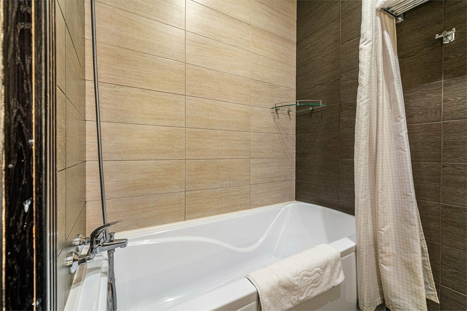 Стандарт двухместный с двуспальной кроватью