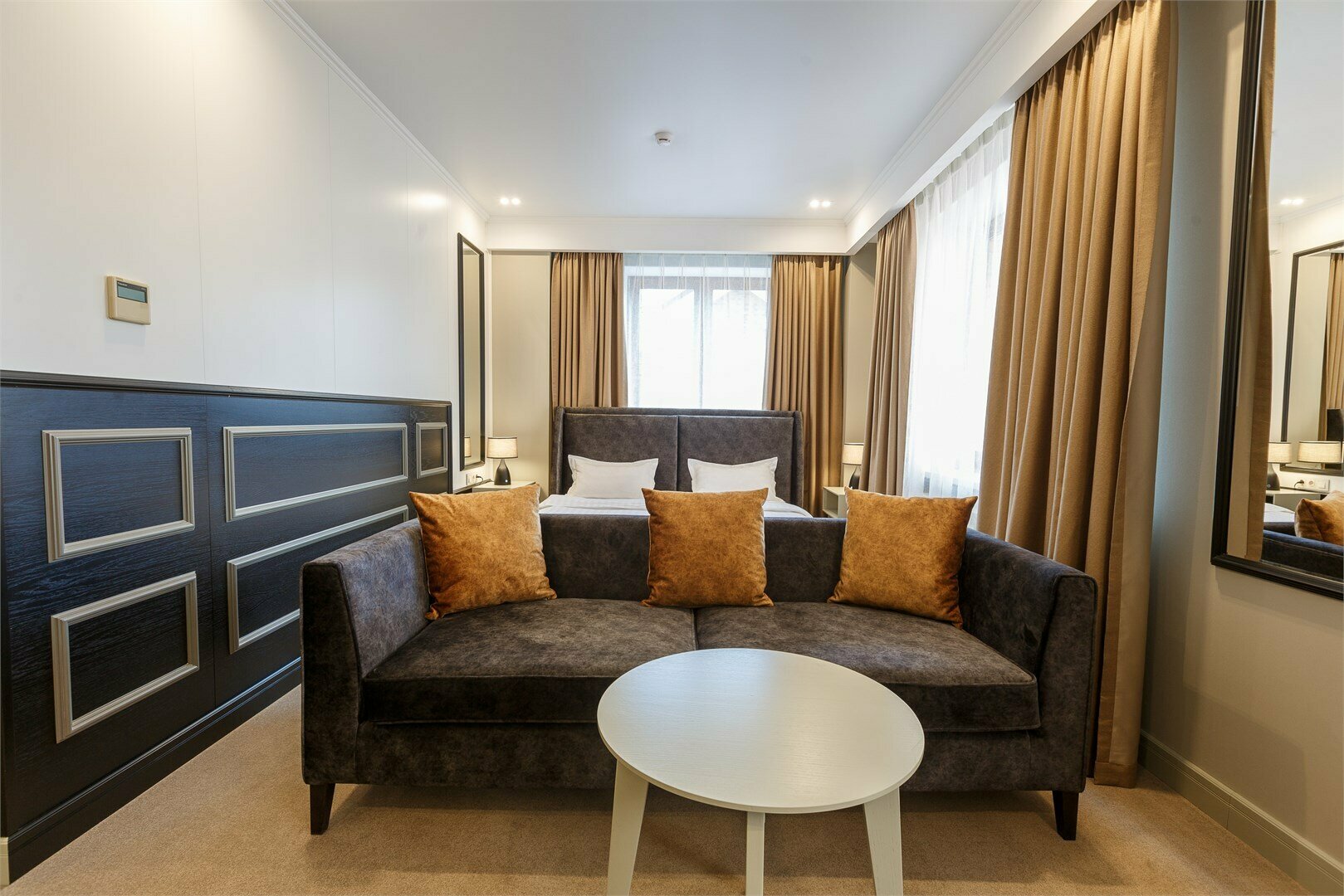 Джуниор Сюит