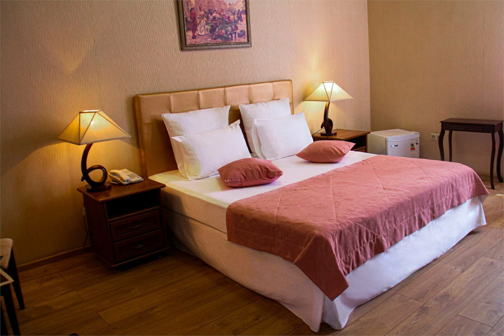 КОМФОРТ БРИЗ с террасой и лежаками 214