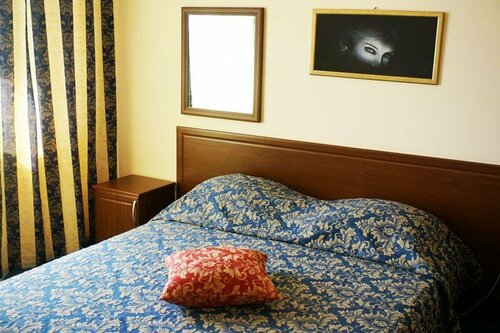 первой  категории (стандарт  комфорт двухкомнатный) в Мирабель