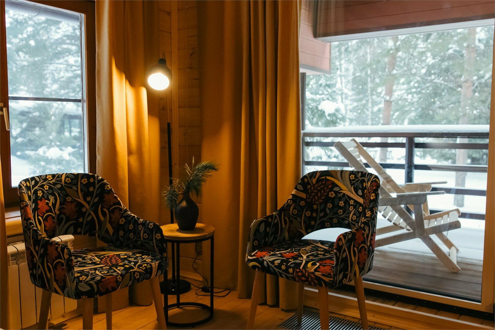 Номер Нарцисс в Доме цветов