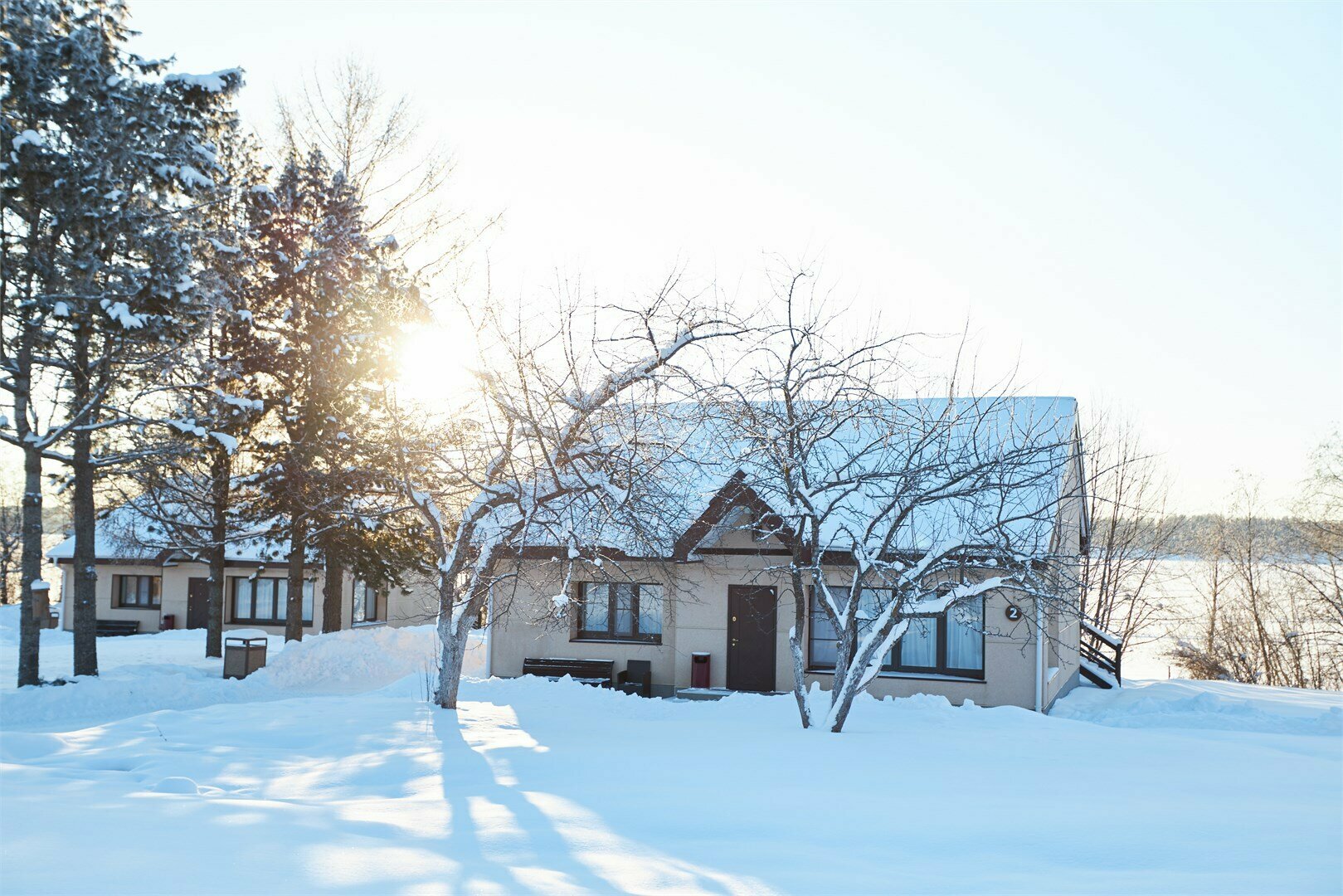 Коттедж с видом на озеро