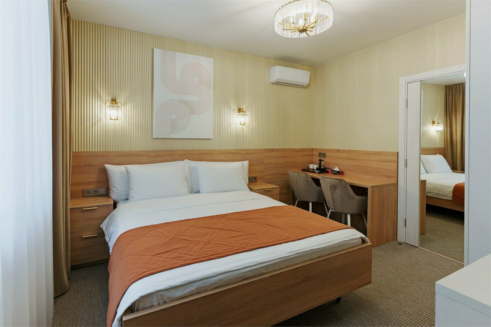 № 1 Кремово-Желтая