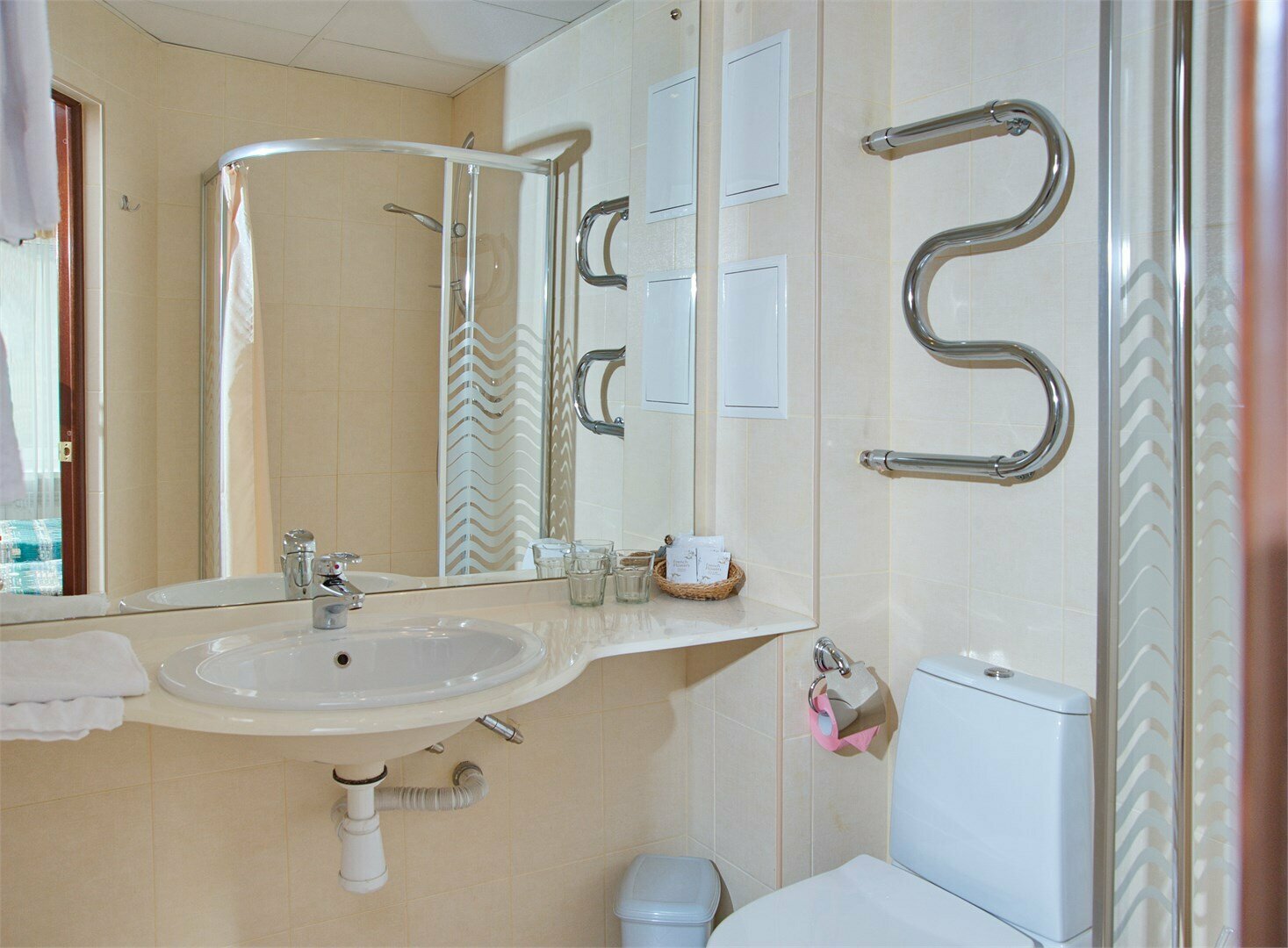 Номер Двухкомнатный Люкс ( Семейный)