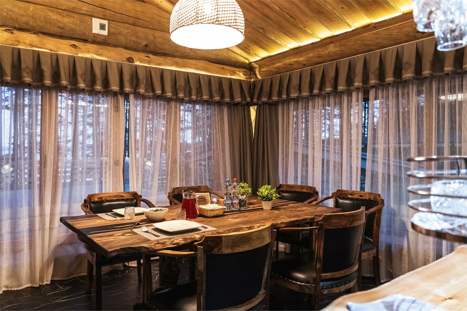 Рубленный дом из кело