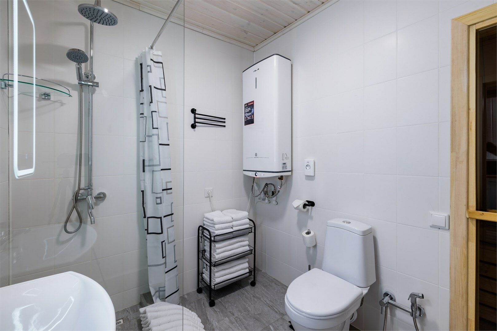 Коттедж 8-местный коттедж с кухней и сауной