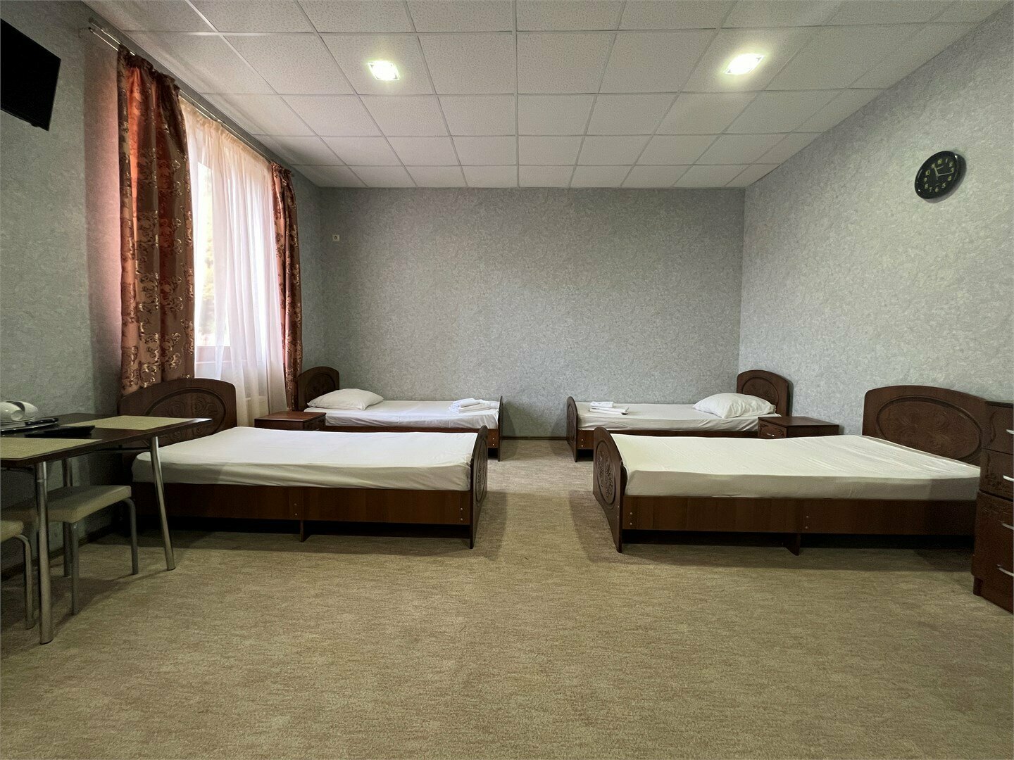 Стандартный четырёхместный номер