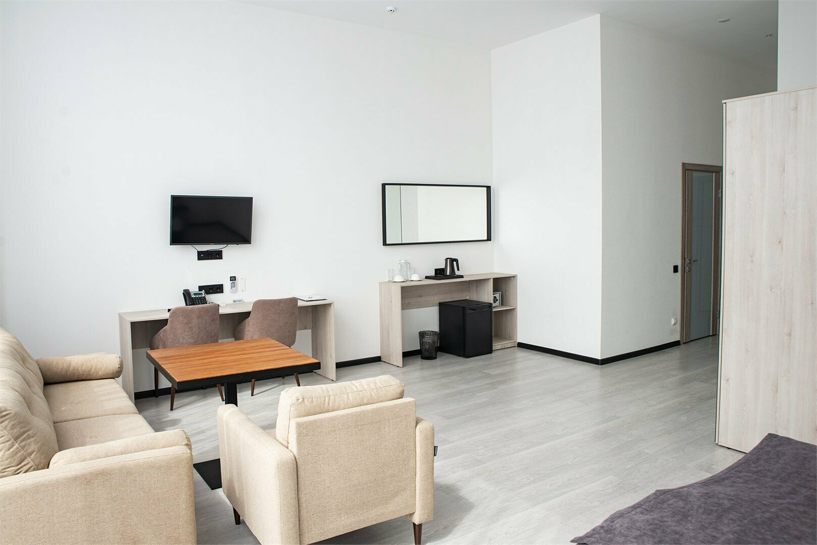 Полулюкс на 3 -м этаже c двуспальной или двумя раздельными кроватями