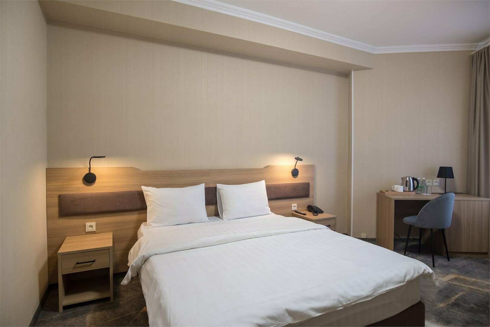 Стандарт Двухместный с большой кроватью улучшенный