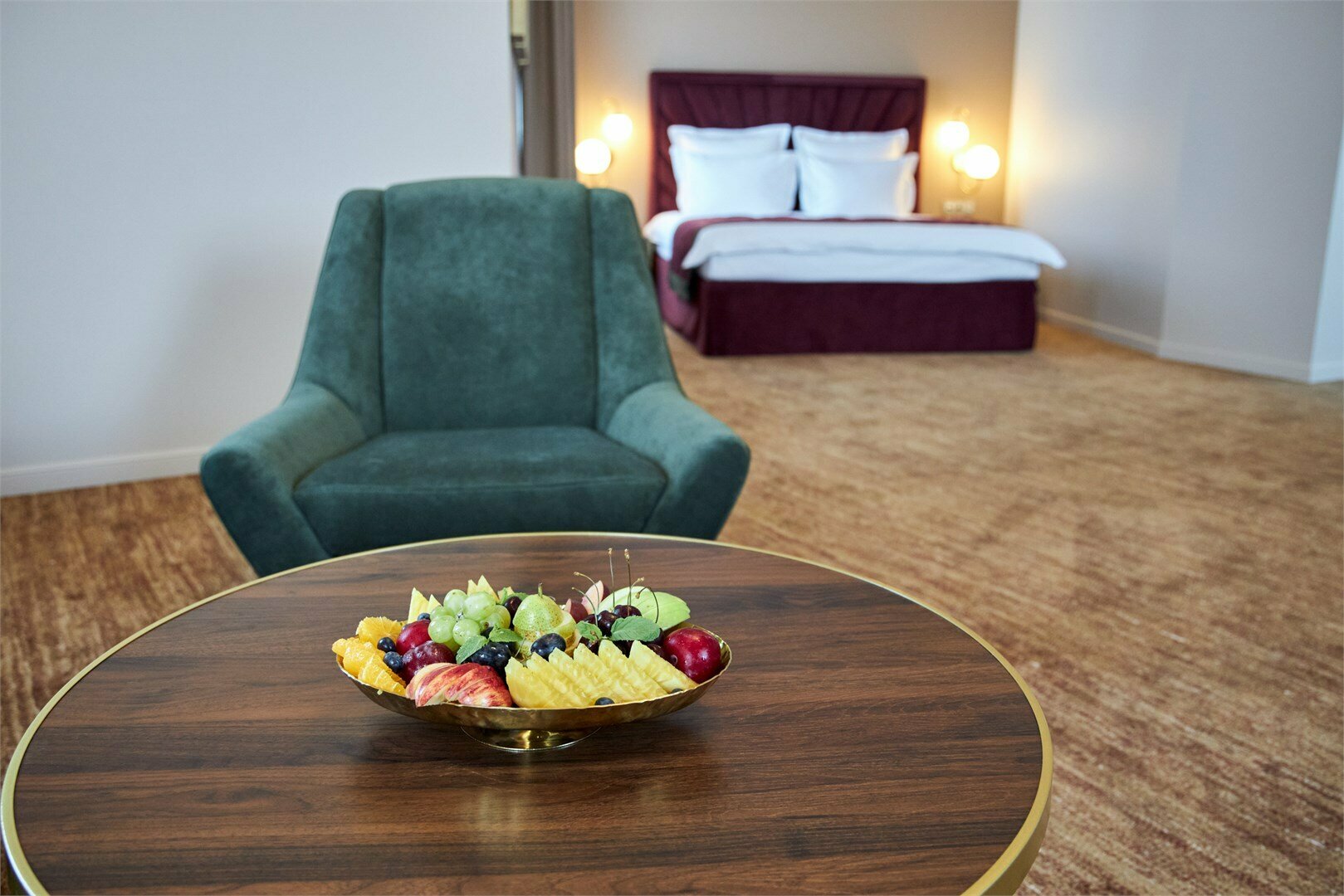 Двухкомнатный люкс с террасой | Вид на Неву