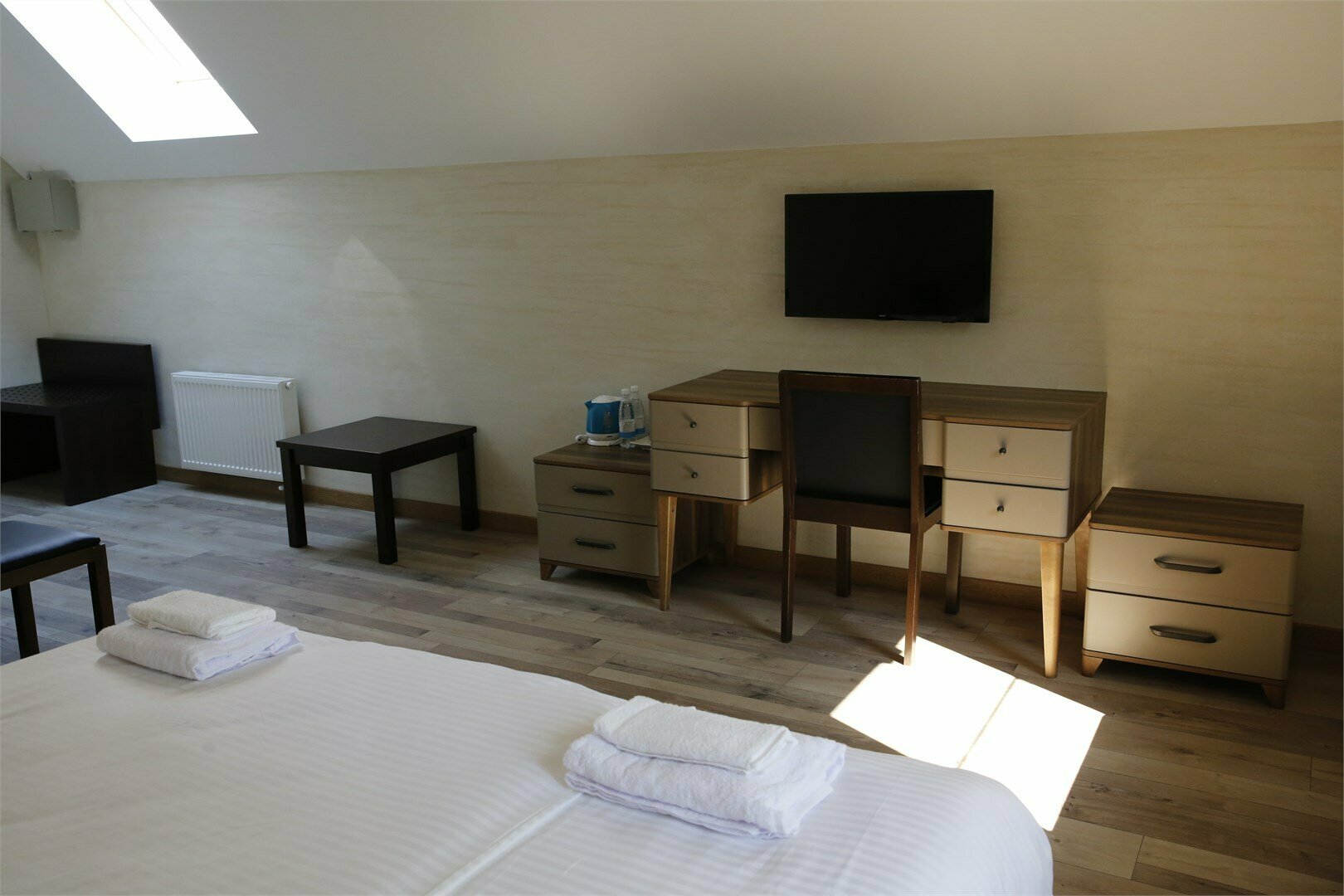 Джуниор Сьют-М