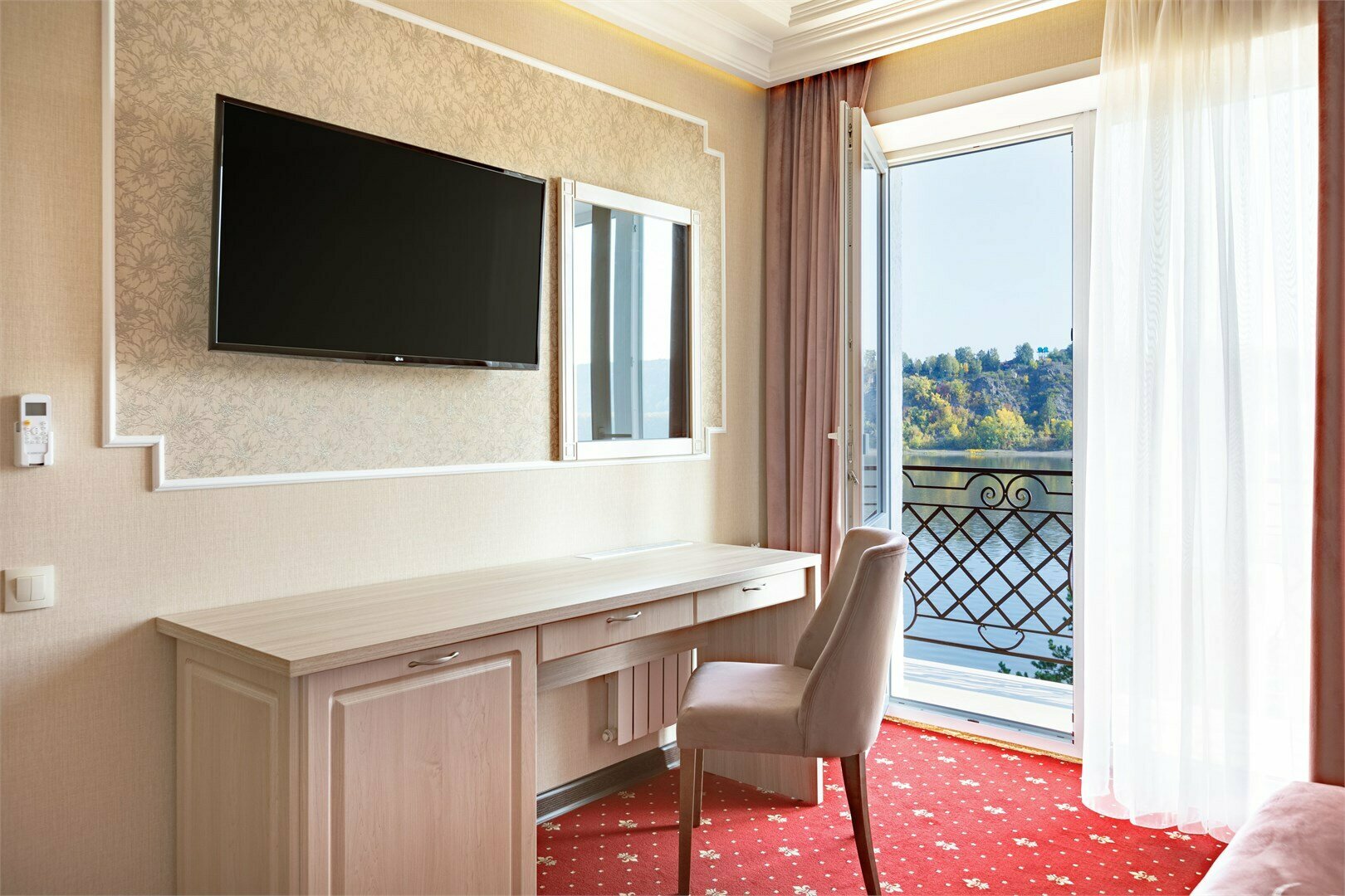 Junior Suite River view