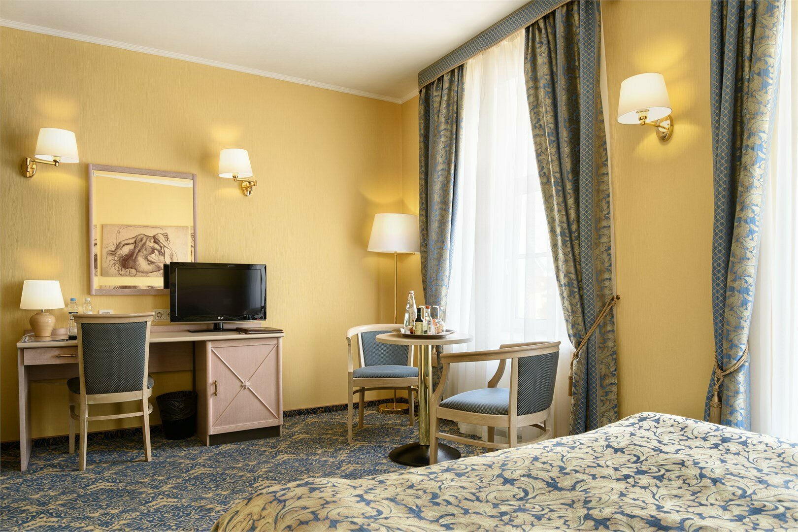 Двухместный стандарт с двуспальной кроватью