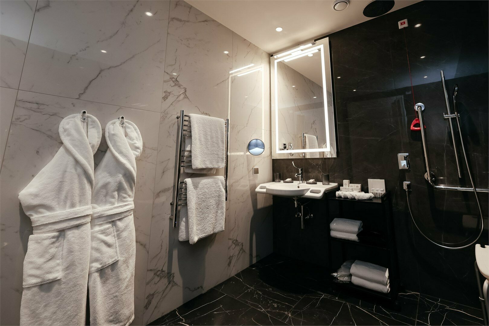 Люкс с видом в атриум