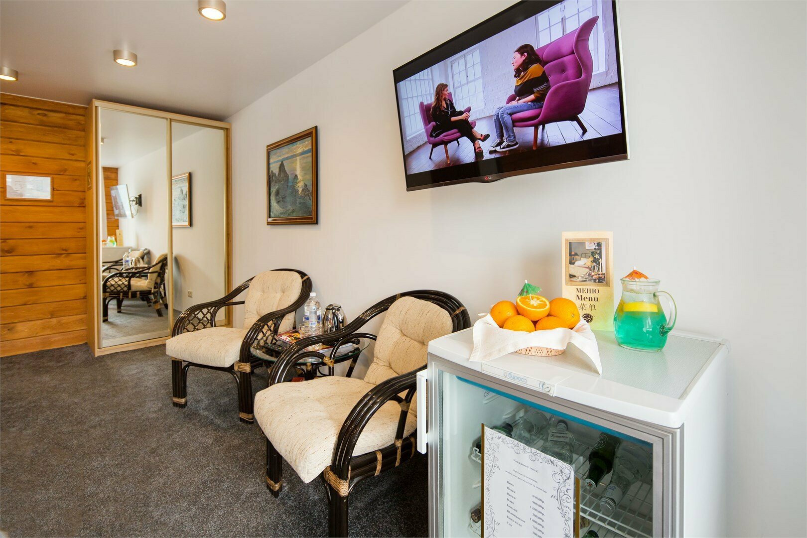 Джуниор Сюит