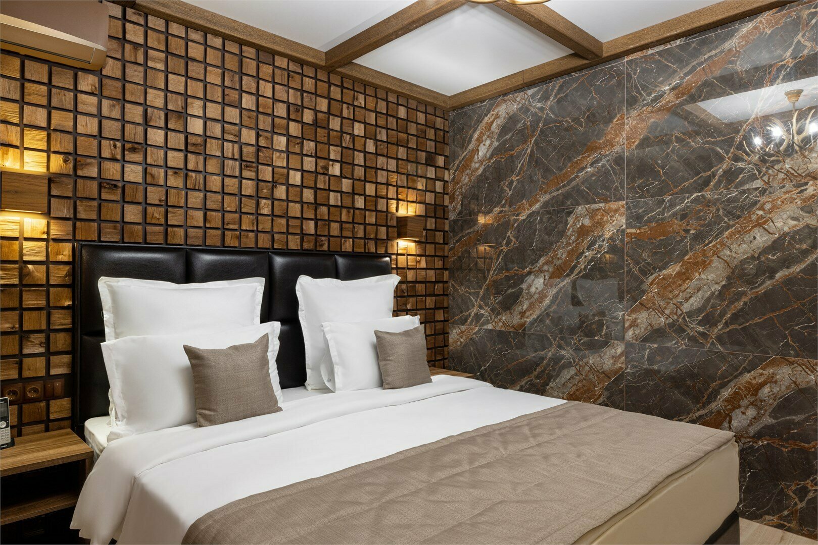 Полулюкс с балконом и видом на горы