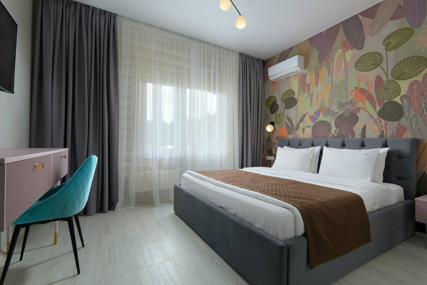 Коттедж с бассейном и сауной