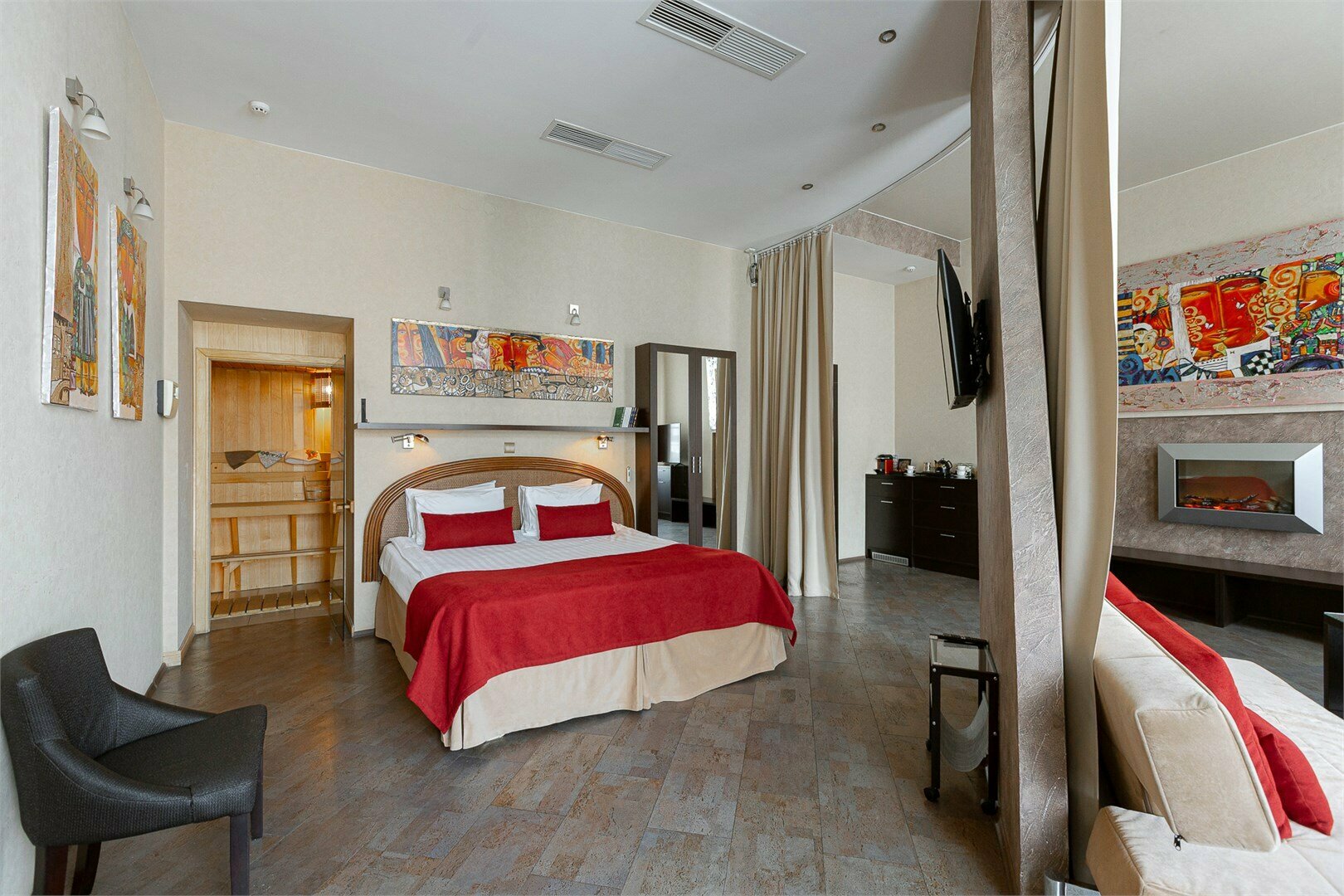 Гранд Люкс "Форум"