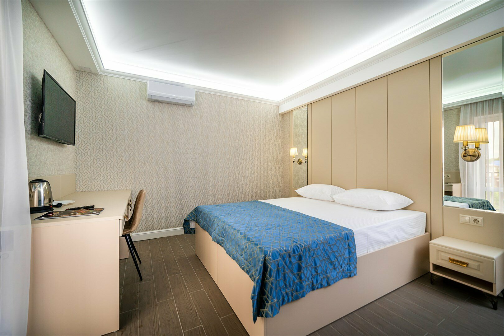 Делюкс c балконом